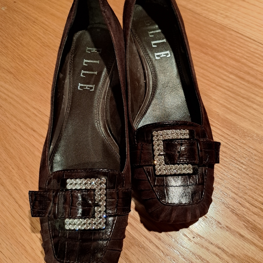 Ladies ELLE brand shoes